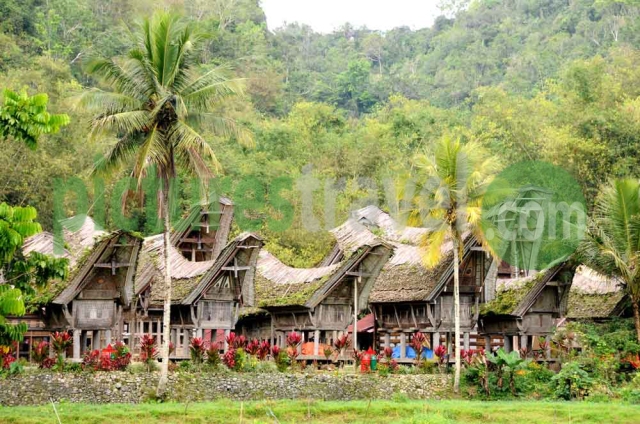 Kete-Kesu-(Casas-Toraja)